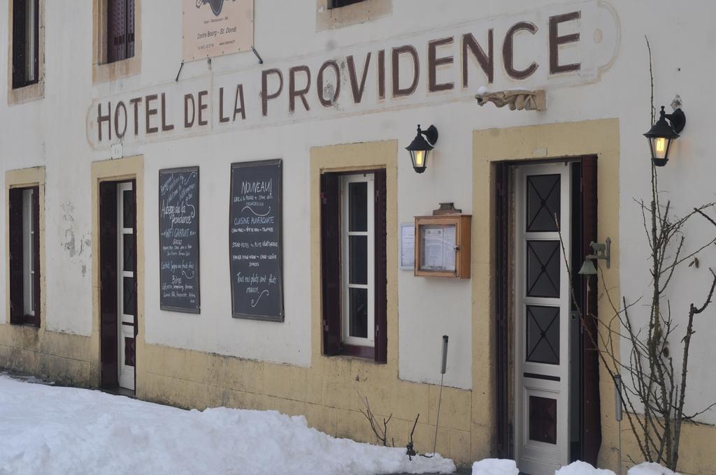 Auberge De La Providence Saint-Donat Экстерьер фото