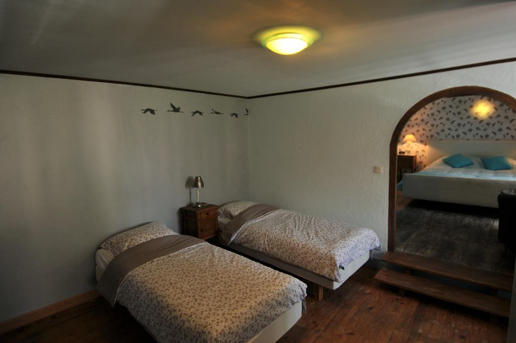 Auberge De La Providence Saint-Donat Экстерьер фото