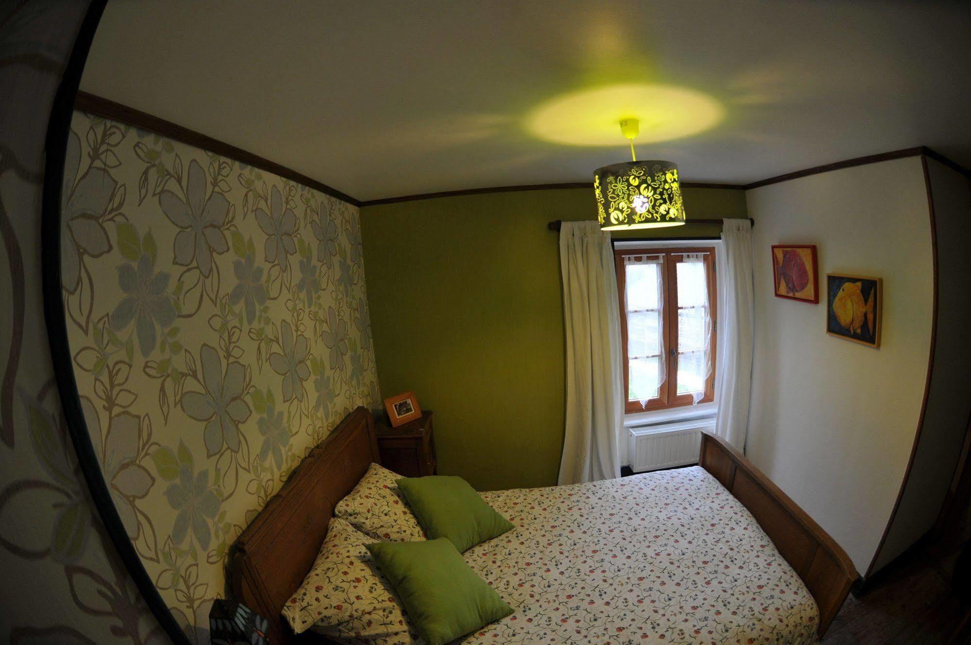 Auberge De La Providence Saint-Donat Экстерьер фото